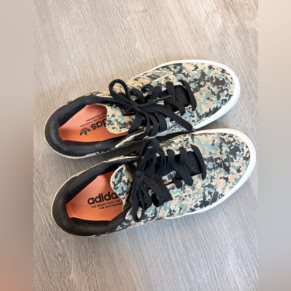 Adidas Busenitz 2 Like New